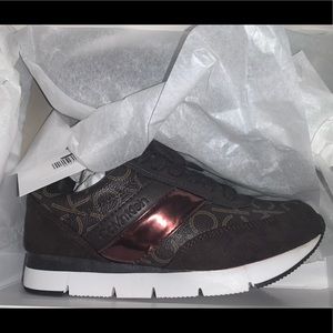 Calvin Klein Sneakers